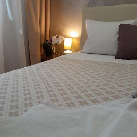 Ap Hector Apartment นาโวดาริ ภายนอก รูปภาพ