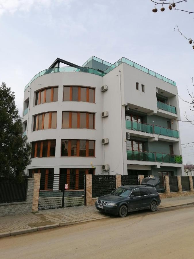 Ap Hector Apartment นาโวดาริ ภายนอก รูปภาพ